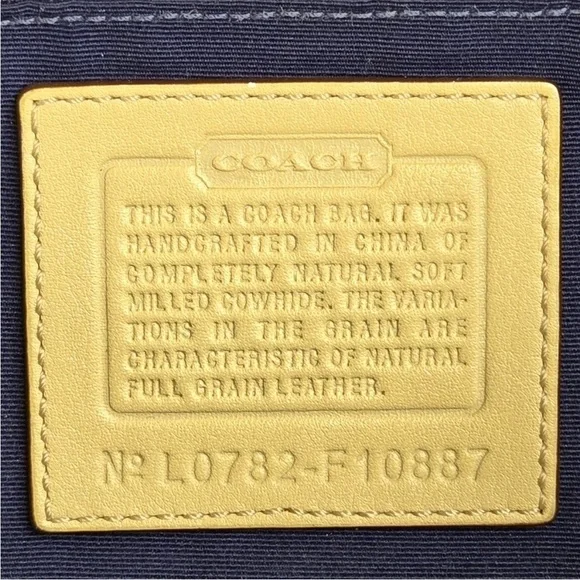 Coach Chelsea Beige Pebbled Leather Zipper Closure Shoulder Bag - Picture 8 of 15